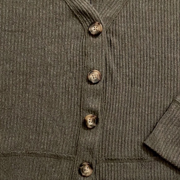 Abercrombie Sweater - Picture 2 of 4